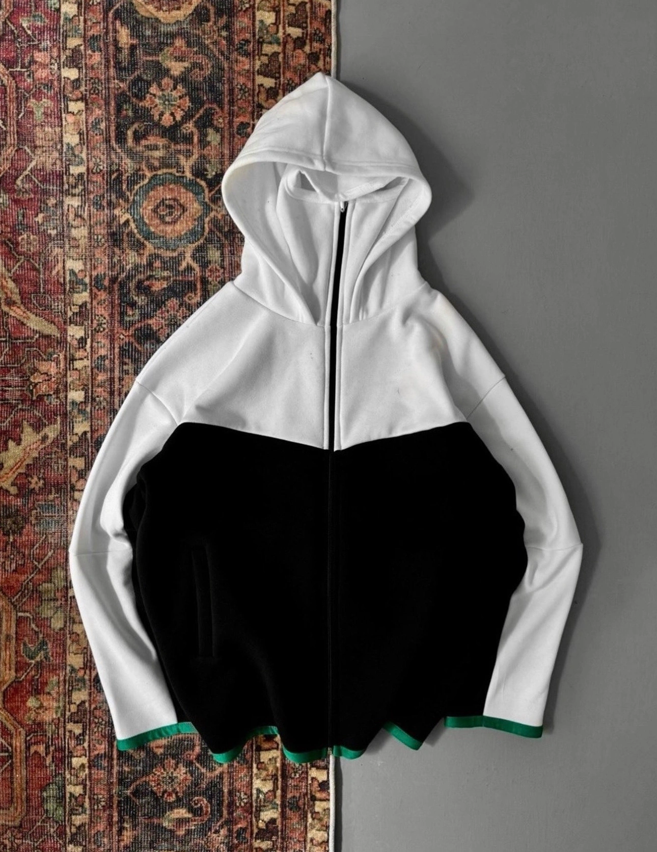 Parçalı Maskeli Hırka- İndirim