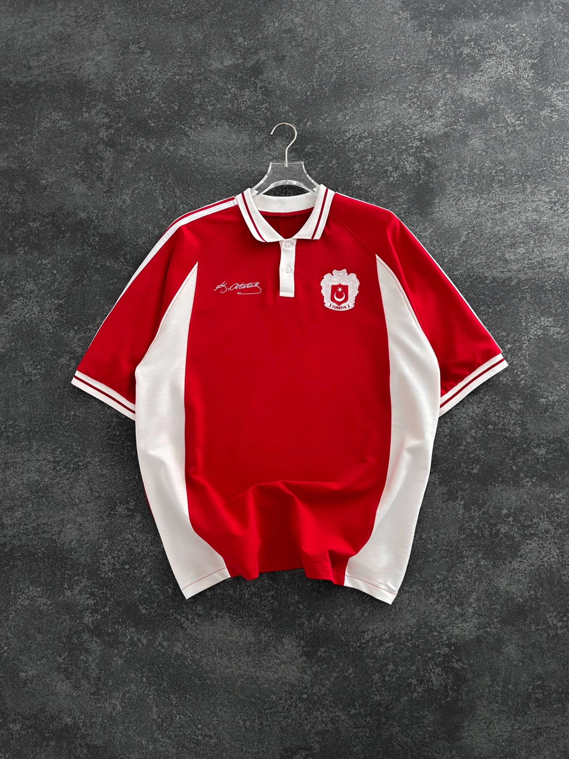 TR Nakışlı Oversize Unisex Tişört - Kırmızı