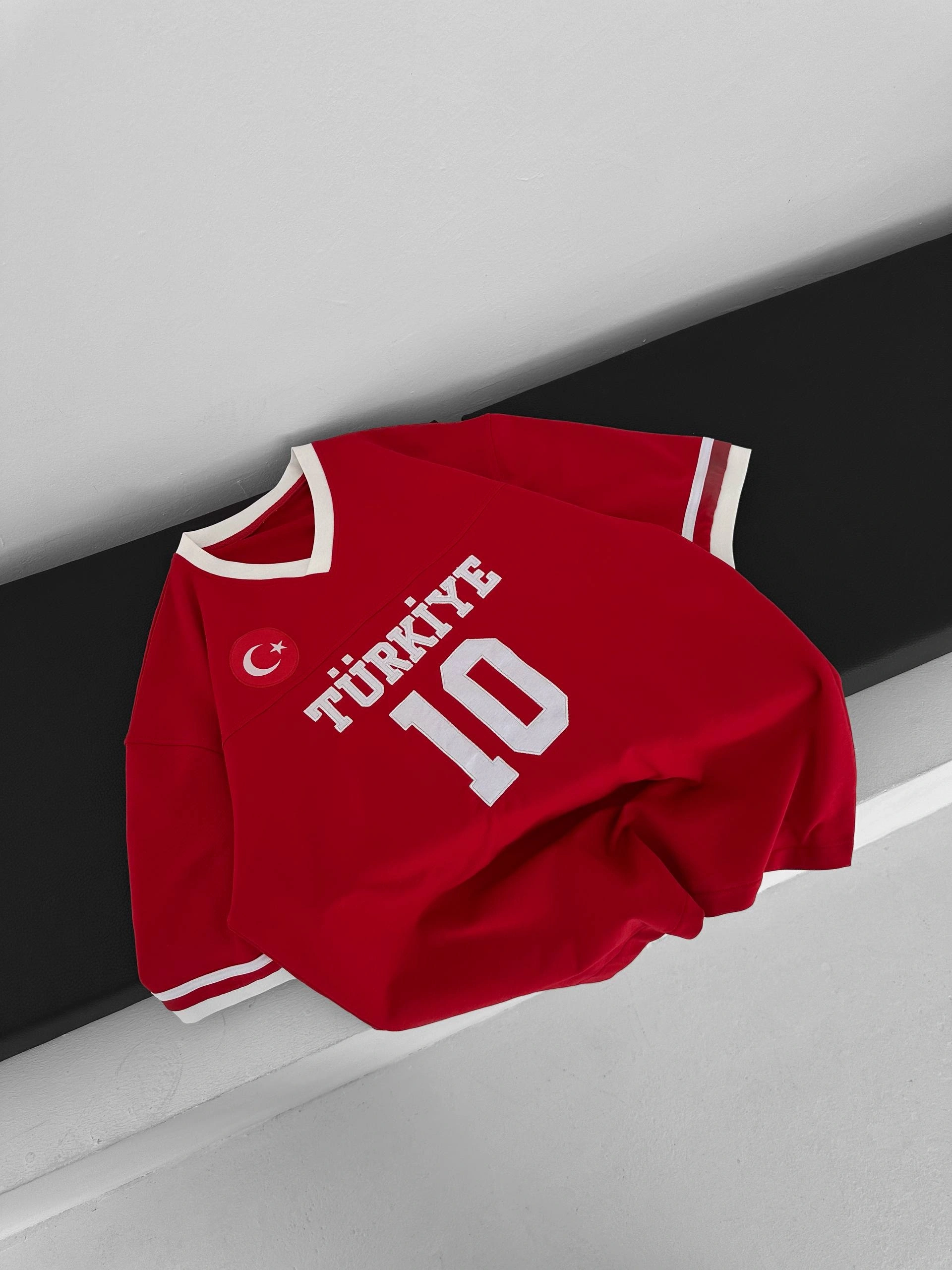 TR 10 Unisex Oversize Tshirt-Kırmızı