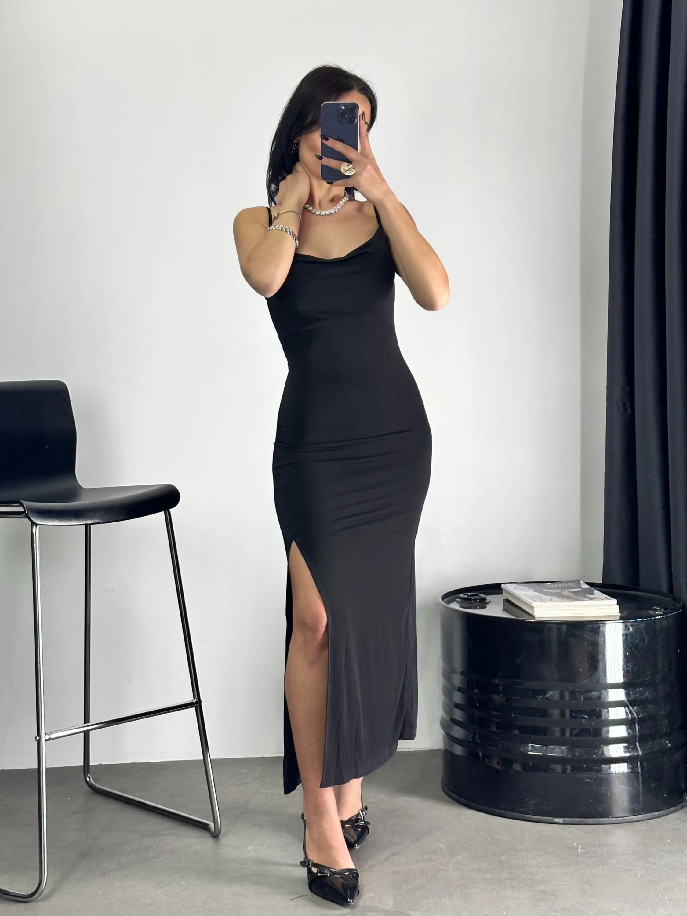 İp Askılı Yırtmaçlı Elbise