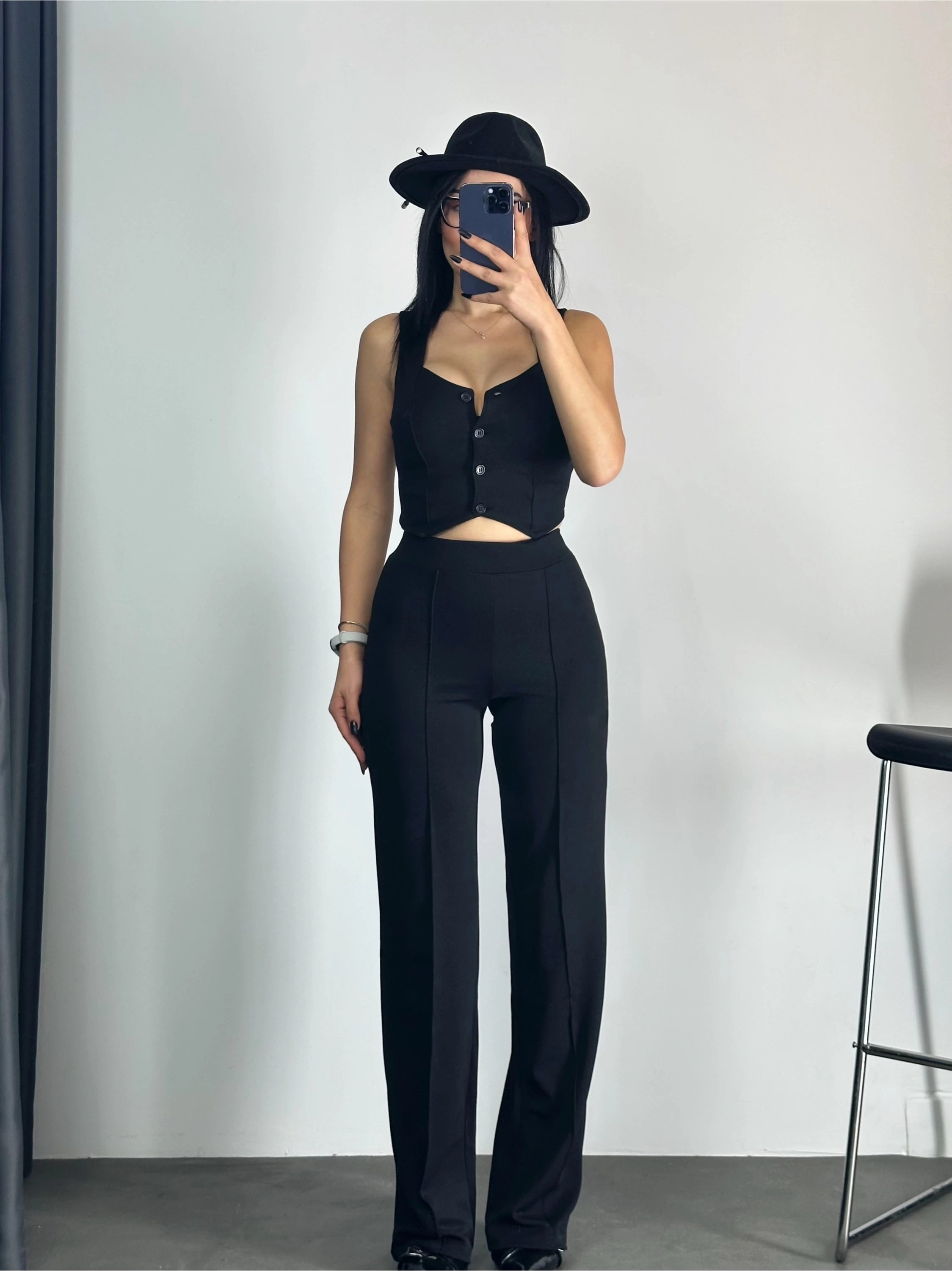 Jakar Yelekli Takım