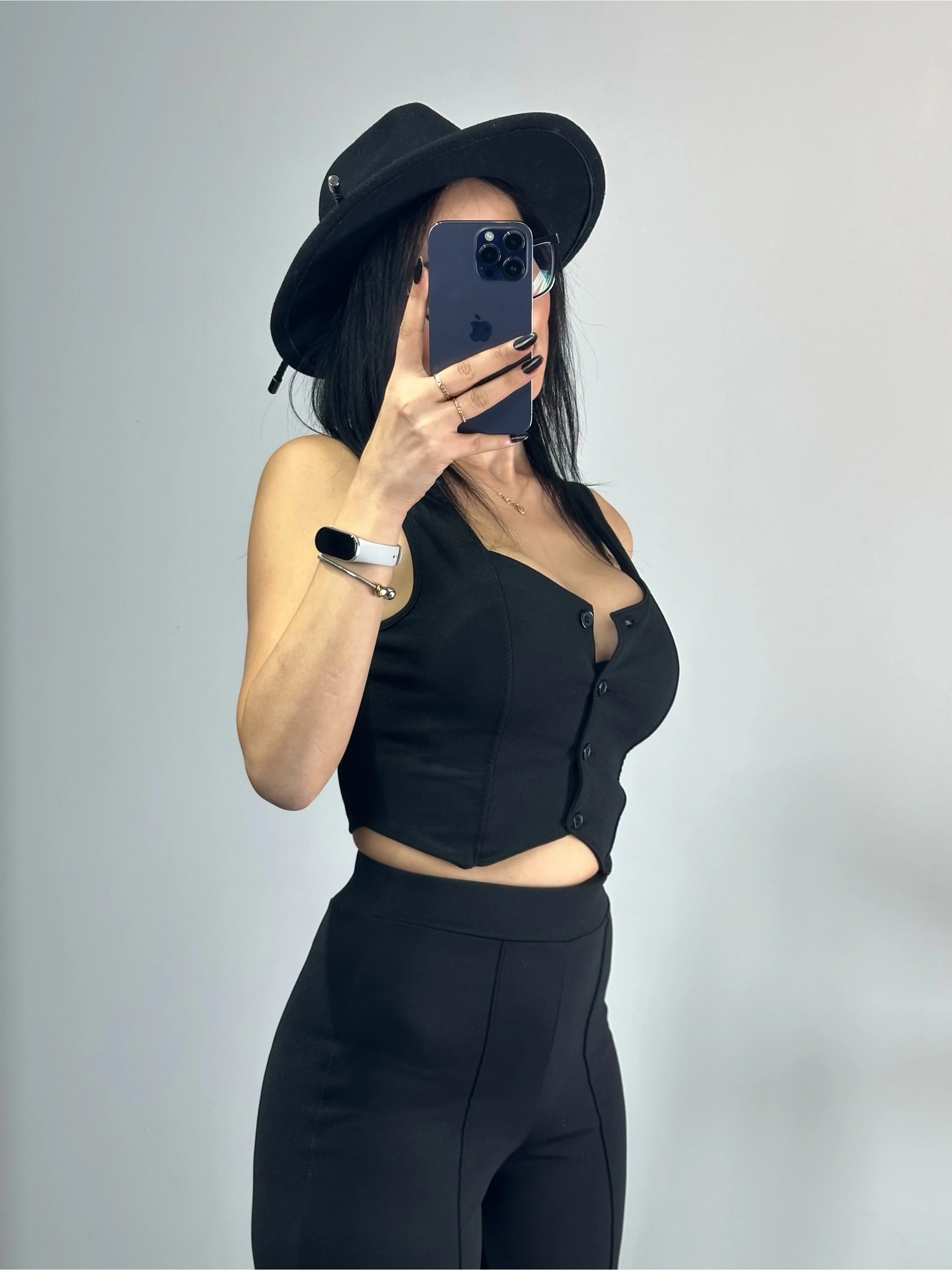 Jakar Yelekli Takım