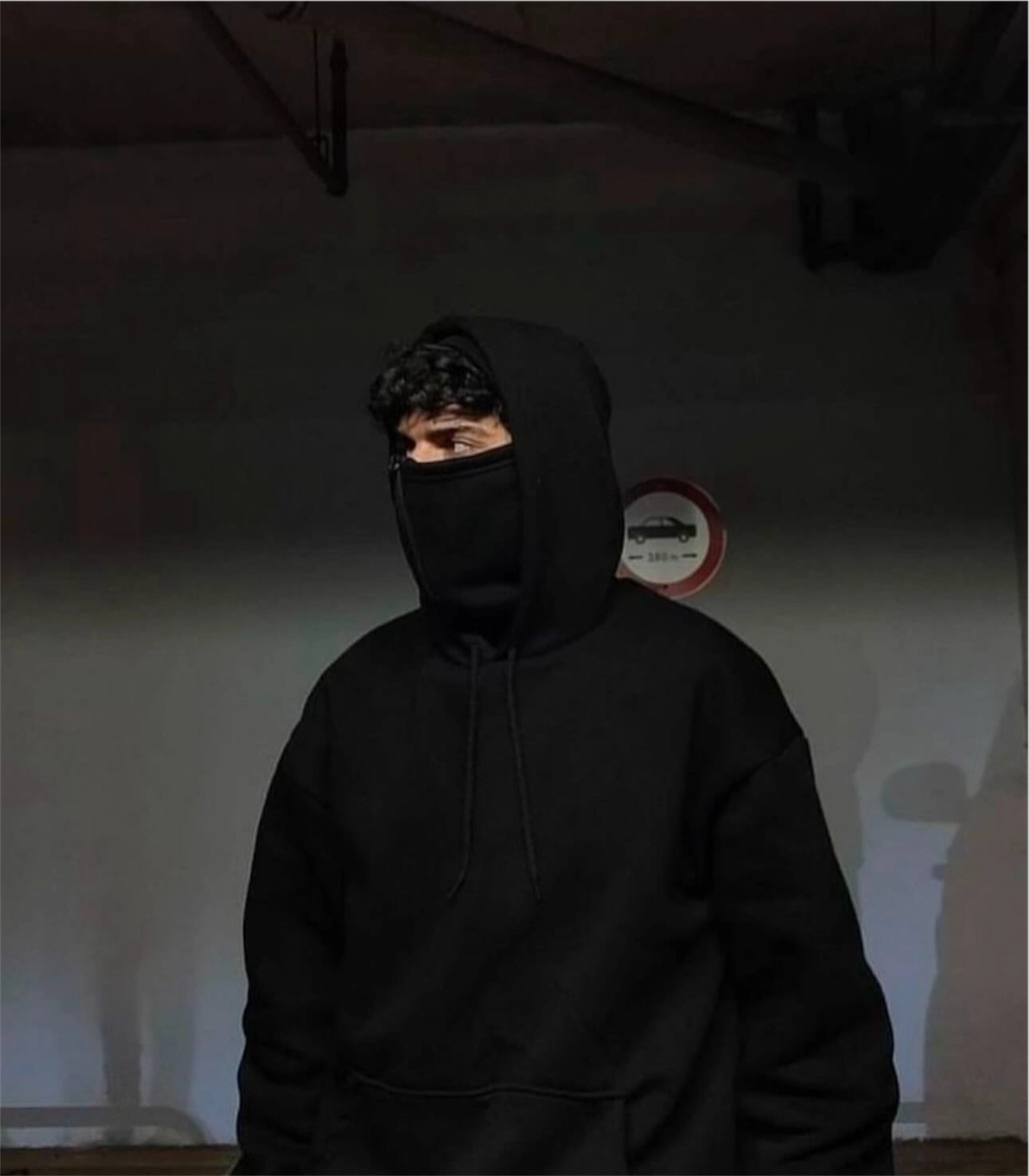 Kar Maskeli Şardonlu Unisex Sweatshirt