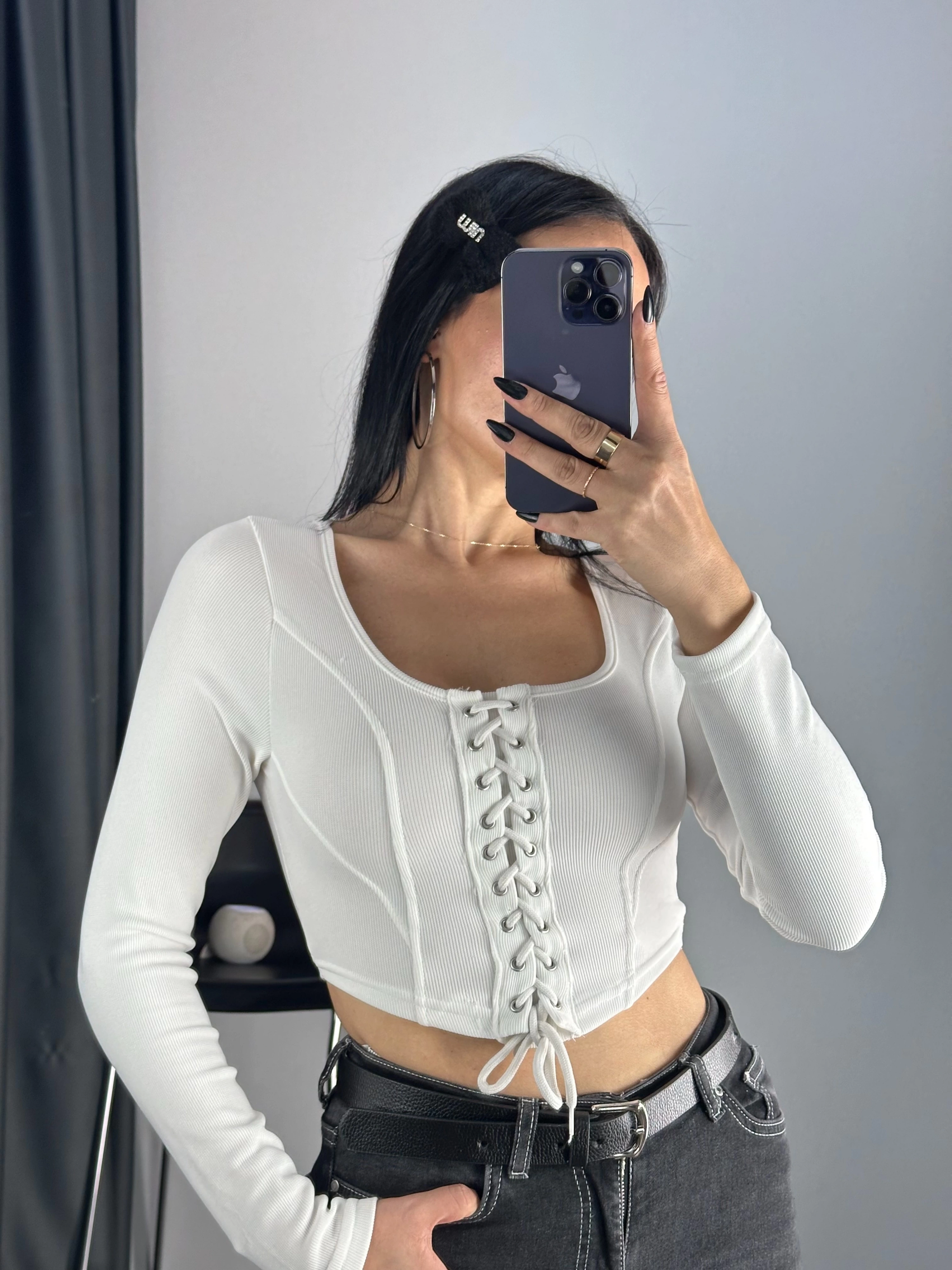 Kuş Gözü Bağcık Detaylı Crop