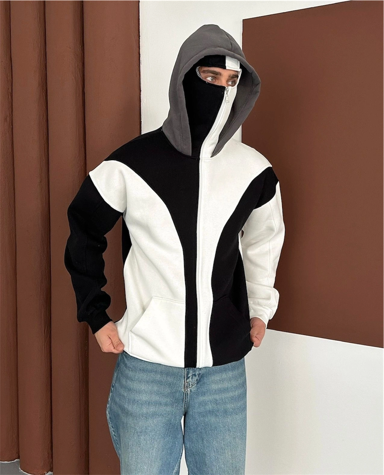 Maskeli Taraftar Şardonlu Hoodie-Siyah Beyaz