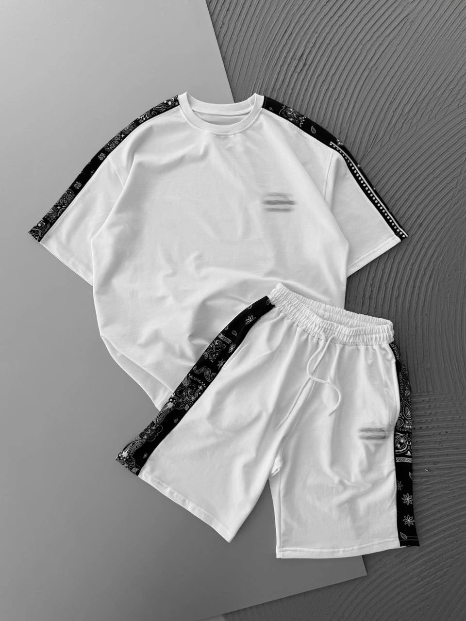 Şerit Desenli NF Unisex Şortlu Takım-Beyaz