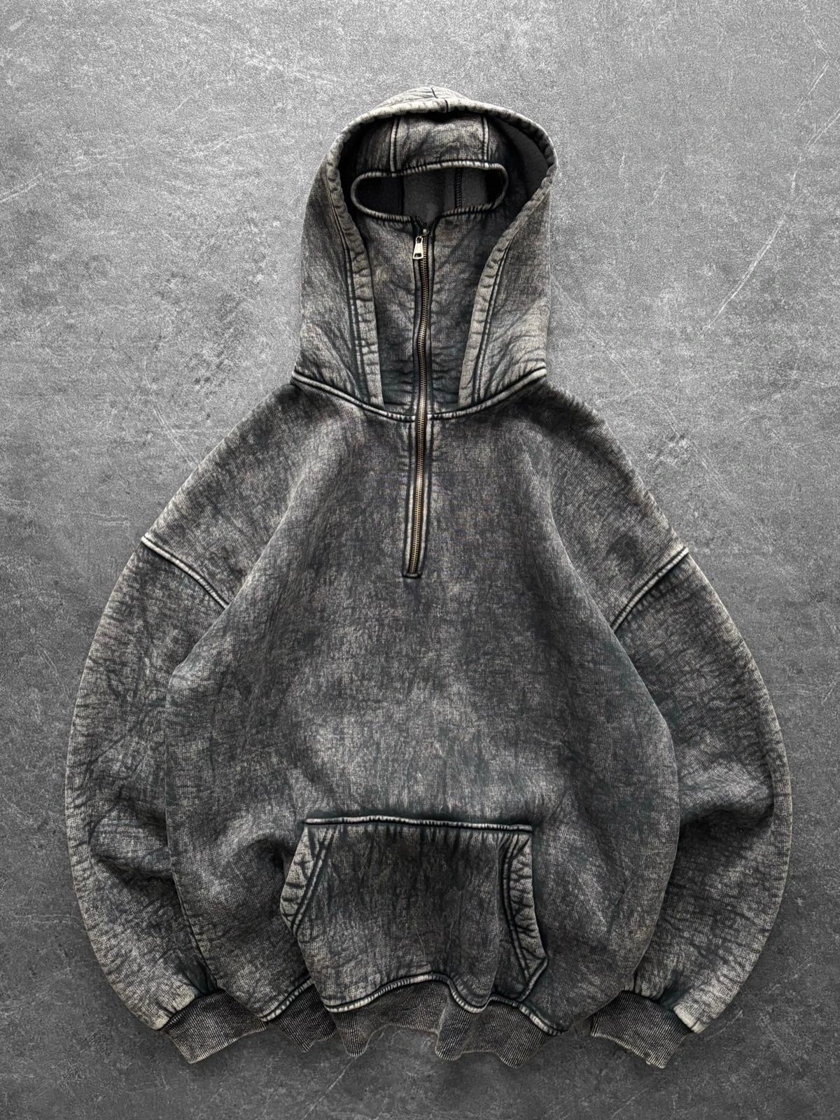 Yıkamalı Maskeli Şardonlu Sweatshirt