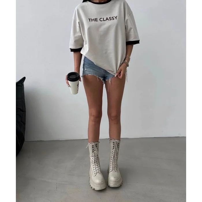 THE CLASSY tişört