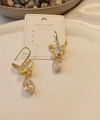 Xuping Jewelry 14 Ayar Altın Kaplama Kristal Damla Detaylı Kelebek Küpe (4 cm)