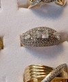 Xuping Jewelry Oval İri Taşlı ve Pavé Detaylı 14K Altın Kaplama Yüzük - 7 Numara (Euro Aksesuar)