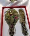 Vintage Yeşil ve Mor Detaylı Tavus Kuşu Motifli Çanta Boy El Aynası ve Tarak Seti