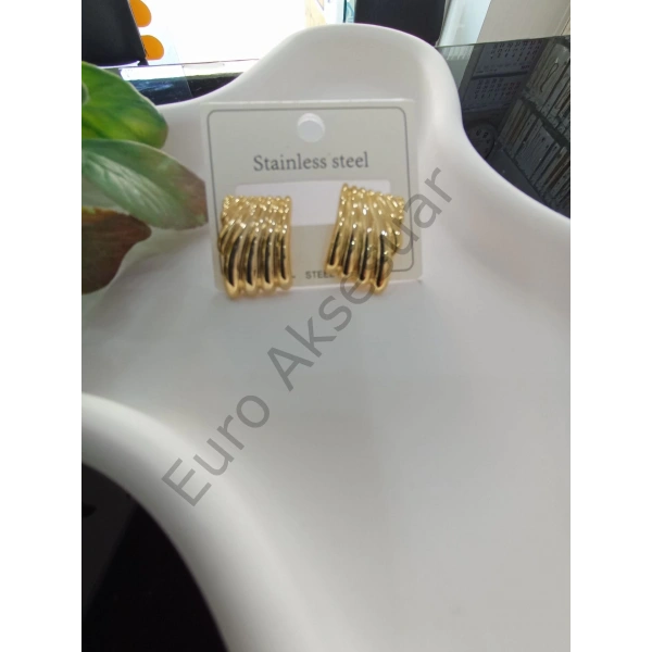 14 K Deniz Kabuğu Model Çelik Küpe