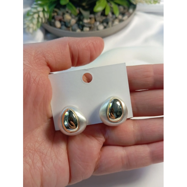 Sedef Detaylı Pirinç Küpe