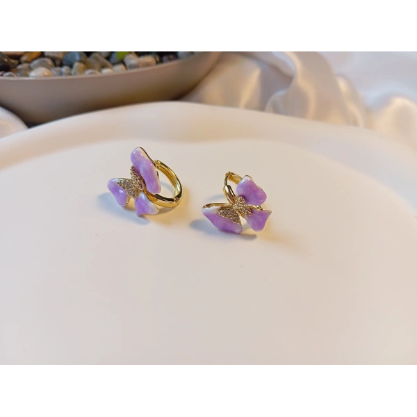 Xuping Gold Lüks Kaplama Mor Emaye Kelebek Halka Küpe - 1,5 cm (Zirkon Taşlı Detaylı)