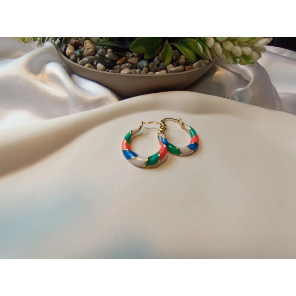 Xuping Gold Kaplama Renkli Emaye İşlemeli Üçlü Sarmal Halka Küpe (3 cm)