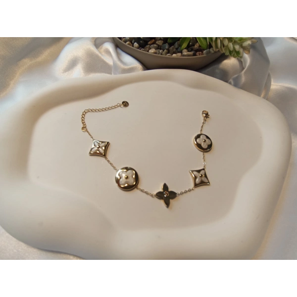 Gold Yonca Detaylı Çelik Bileklik