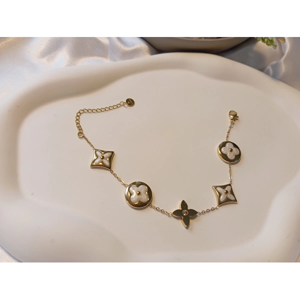 Gold Yonca Detaylı Çelik Bileklik