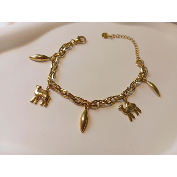 Euro Aksesuar 14 Ayar Altın Kaplama Deve Figürlü 316L Çelik Şans Bilekliği