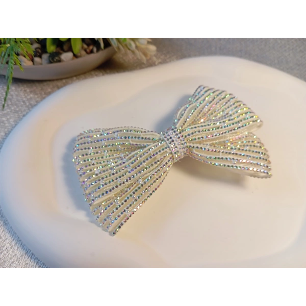 Euro Aksesuar Kristal Taşlı ve İncili Lüks Fiyonk Otomatik Toka