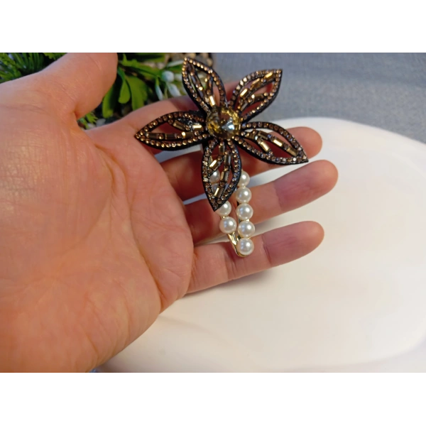 Euro Aksesuar Kristal Taşlı Çiçek Figürlü ve İncili Lüks Yan Toka Seti (Siyah, Gold, Gümüş)