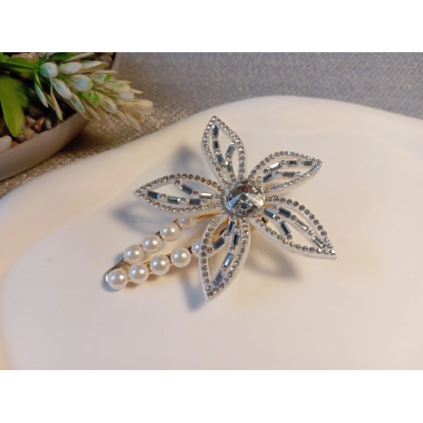 Euro Aksesuar Kristal Taşlı Çiçek Figürlü ve İncili Lüks Yan Toka Seti (Siyah, Gold, Gümüş)