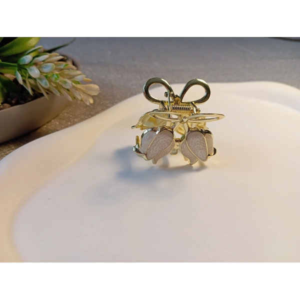 Euro Aksesuar Bahar Serisi Lale Figürlü ve Fiyonk Detaylı Altın Kaplama Mini Metal Mandal Toka - 3 cm