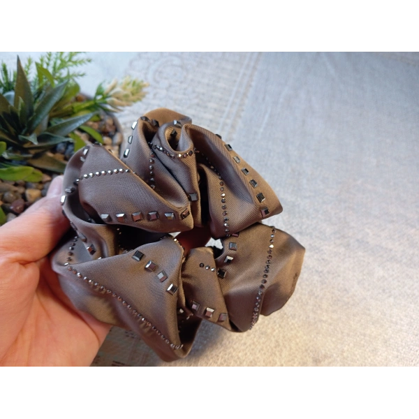 Euro Aksesuar Premium Taş İşlemeli Saten Simit Toka - Topuz Tokası Siyah, Bej, Kahve Seçenekleriyle