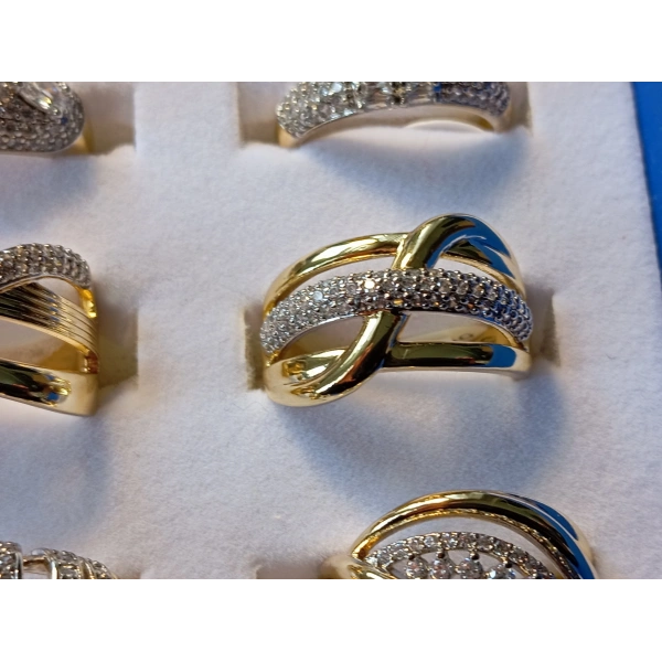 Xuping Jewelry 14K Altın Kaplama Tamtur ve Şekilli Kadın Yüzük - 8 Numara