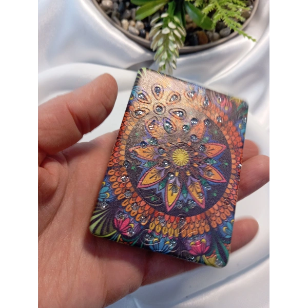 Koyu Zeminli Canlı Mandala Desenli Işıltılı Dikdörtgen Cep Aynası (7x1 cm)