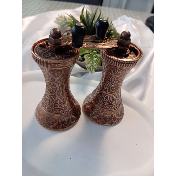 Otantik Zamak Tuz, Karabiber ve Baharat Değirmeni (11 cm)