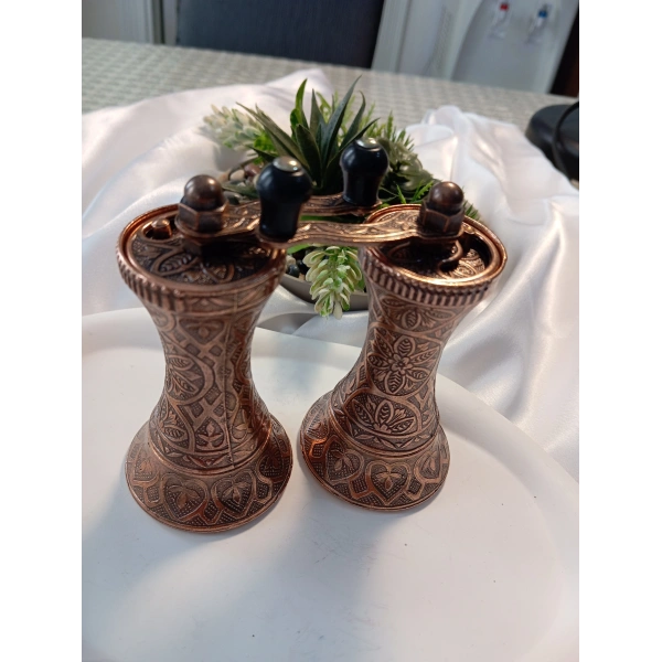 Otantik Zamak Tuz, Karabiber ve Baharat Değirmeni (11 cm)