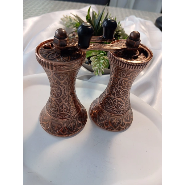 Otantik Zamak Tuz, Karabiber ve Baharat Değirmeni (11 cm)