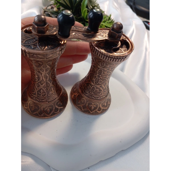 Otantik Zamak Tuz, Karabiber ve Baharat Değirmeni (11 cm)