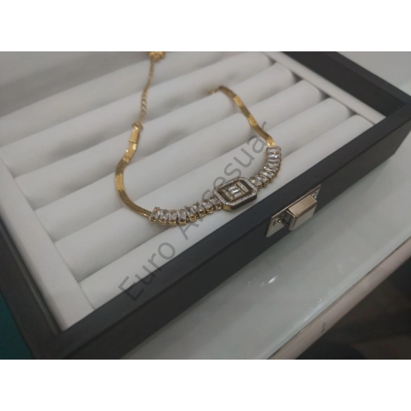 Altın Kaplama Zirkon Taşlı Çelik Bileklik