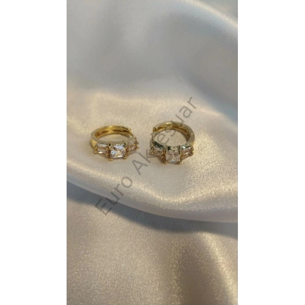 Altın Renk Taşlı Halka Çelik Küpe