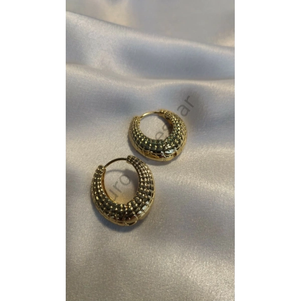 Gold Bombeli Halka Çelik Küpe