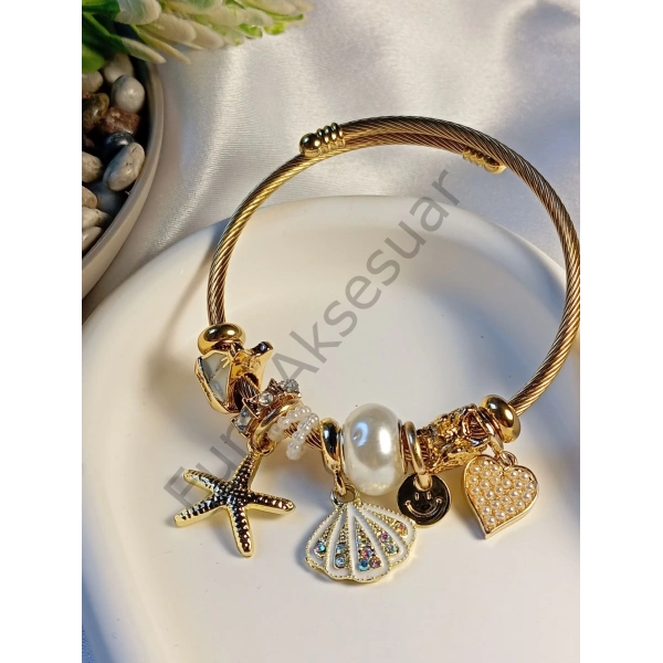 Gold Deniz Yıldızı Detaylı Charm Bileklik