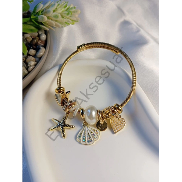 Gold Deniz Yıldızı Detaylı Charm Bileklik