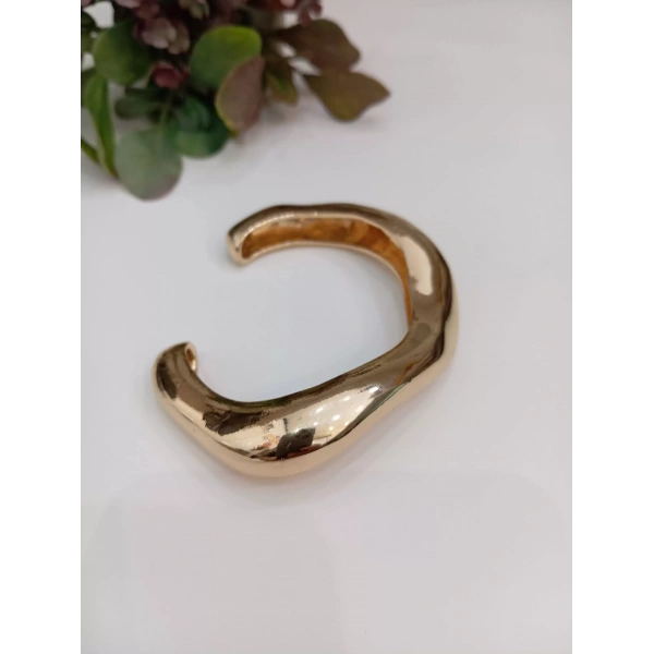 Gold Renk Vip Kıvrımlı Kelepçe Bileklik