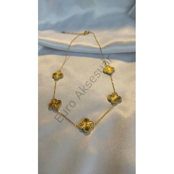 Gold Renk Yonca Detaylı Çelik Kolye