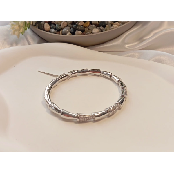 Gümüş Renk Zirkon Taşlı Vip Bilezik