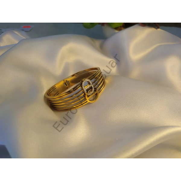 Halka Detaylı Gold Renk Çelik Kelepçe