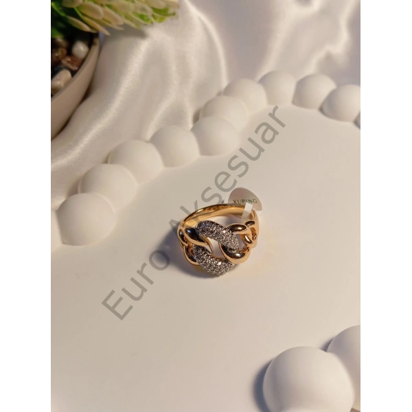 Halka Detaylı Zirkon Taşlı Vip Yüzük