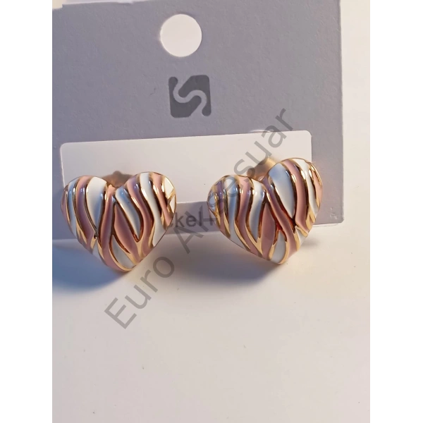 KALP DETAYLI BİJUTERİ KÜPE