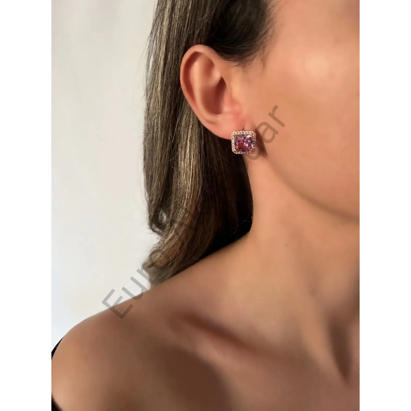 Kare Pembe Zirkon Taşlı Çelik Küpe