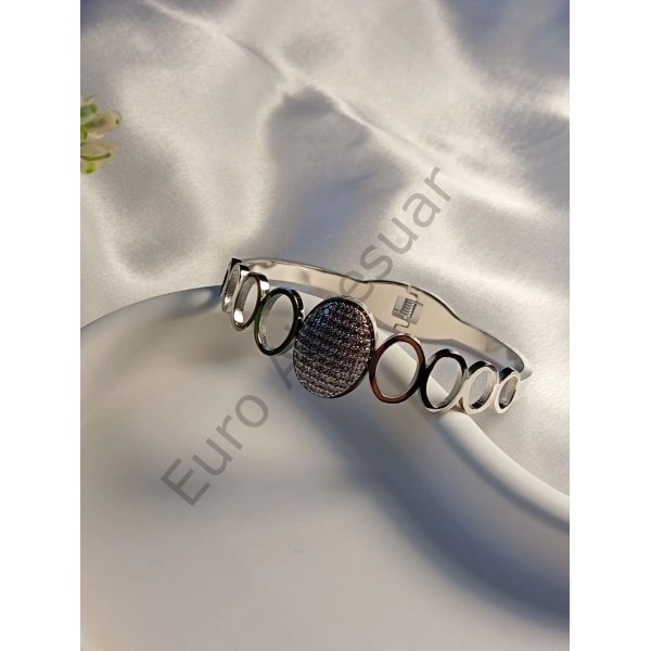 Oval Detaylı Çelik Kelepçe Bileklik