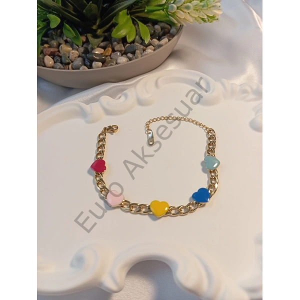 Renkli Kalp Detaylı Çelik Bileklik