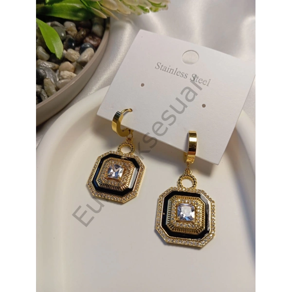 Şık İşlemeli Çelik Küpe