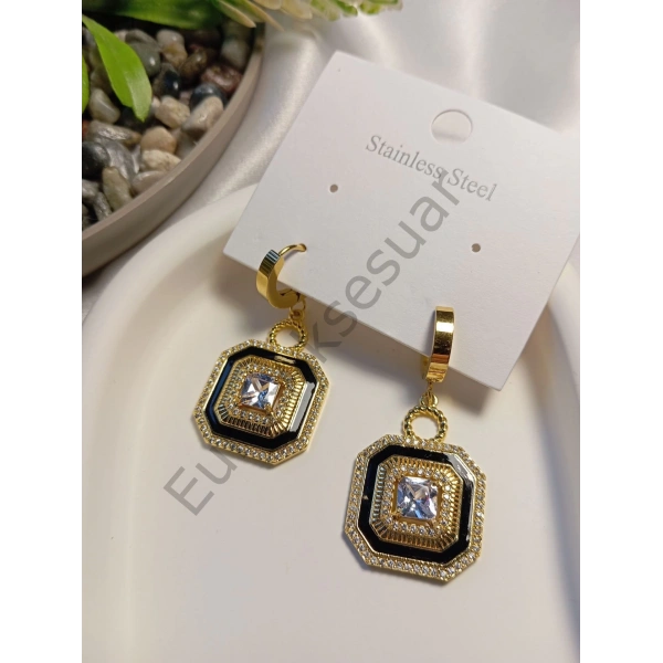 Şık İşlemeli Çelik Küpe