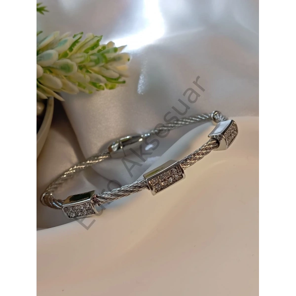 SİLVER ÇELİK MIKNATISLI ZİRKON TAŞLI KELEPÇE BİLEKLİK